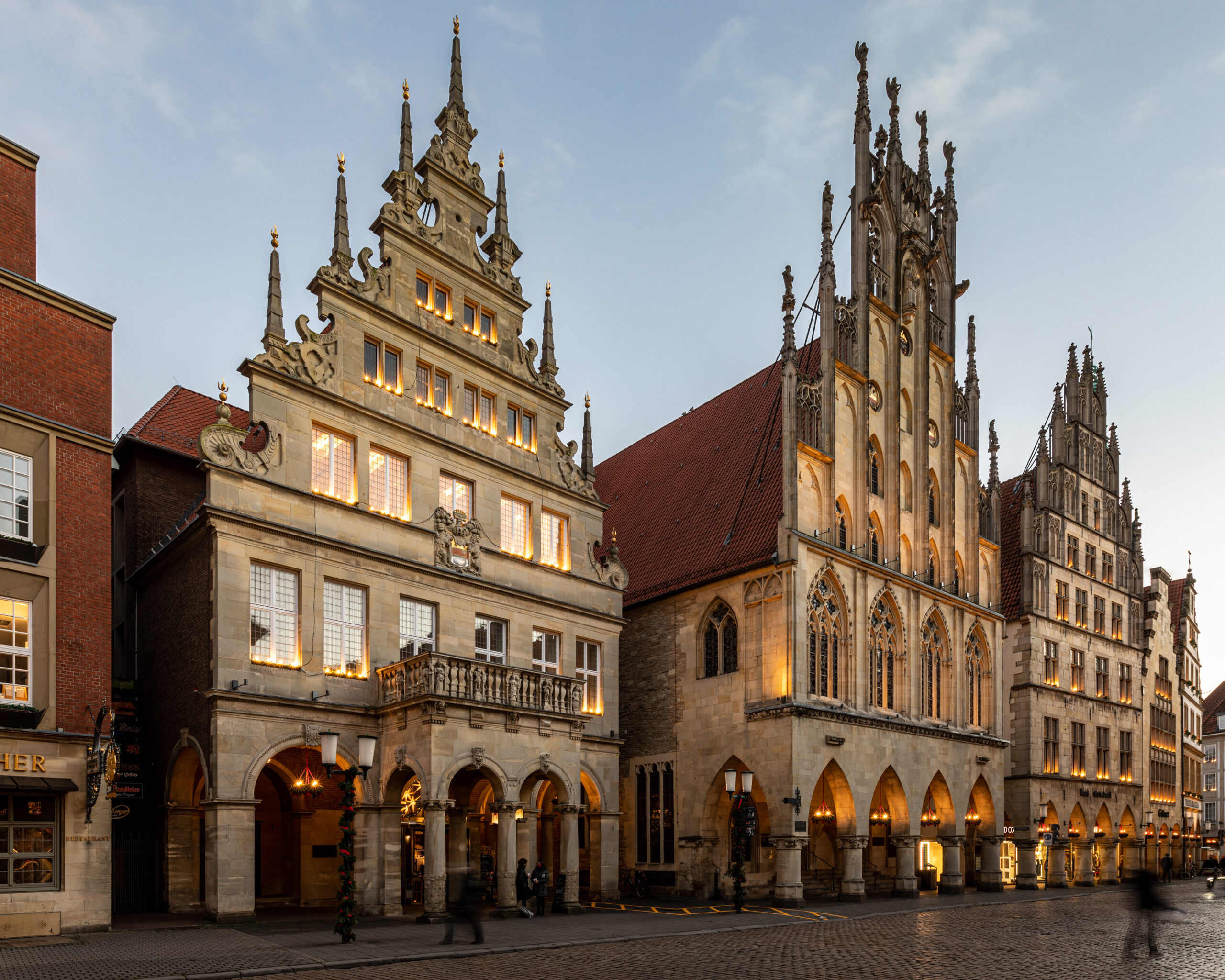 Außenansicht Münster Stadtweinhaus und historisches Rathaus